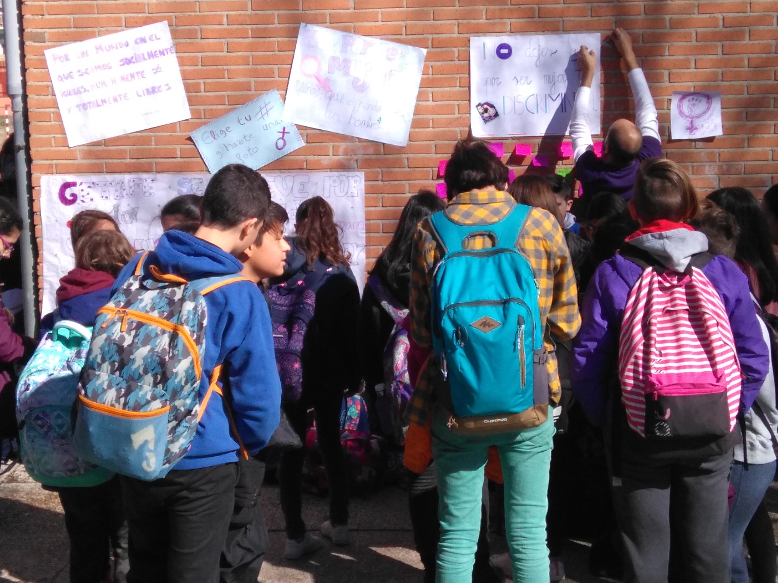 Los IES de Getafe conmemoran el 8 de marzo con Getafe se Mueve