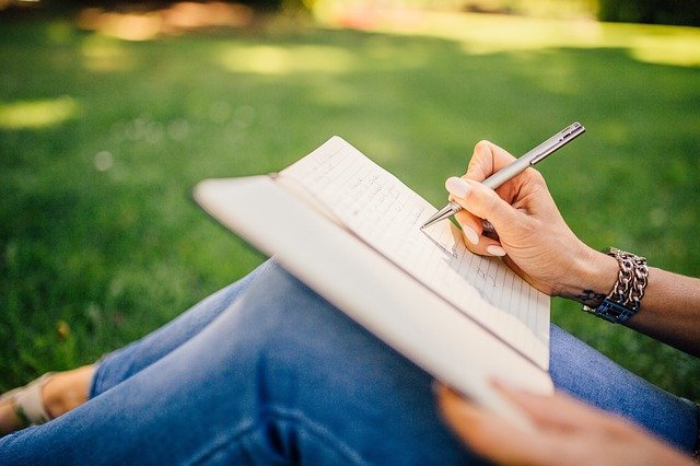¿Quieres estudiar Ciclos Formativos de FP, Enseñanzas Profesionales de Artes Plásticas o Diseño, o Enseñanzas Deportivas?