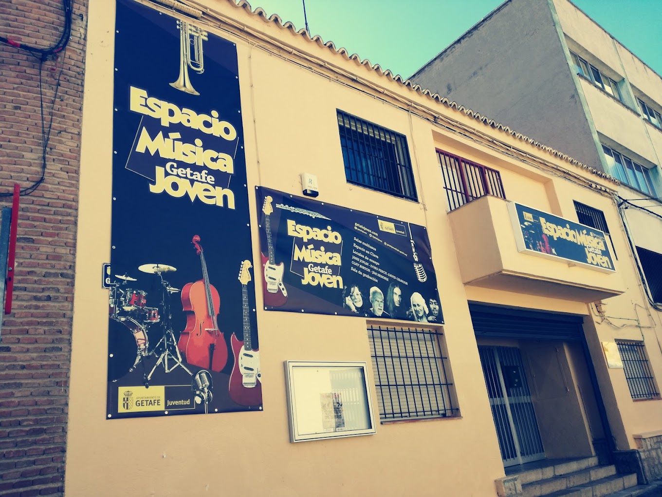 Los grupos de música Getafe Joven en las fiestas de los barrios.